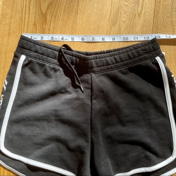 NWT REEBOK CLASSICS LINEAR  SHORTS - XS - Picture 9 of 10